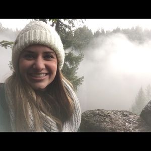 Meet your Posher, Natalie